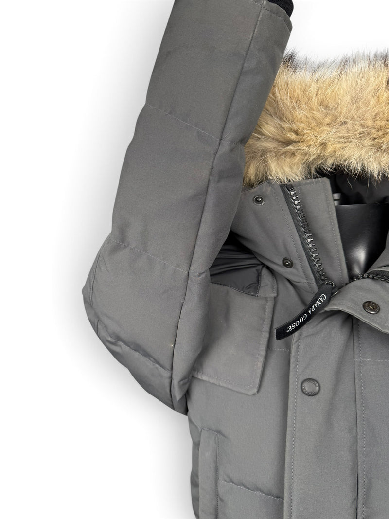 CANADA GOOSE WYNDHAM PARKA | XS