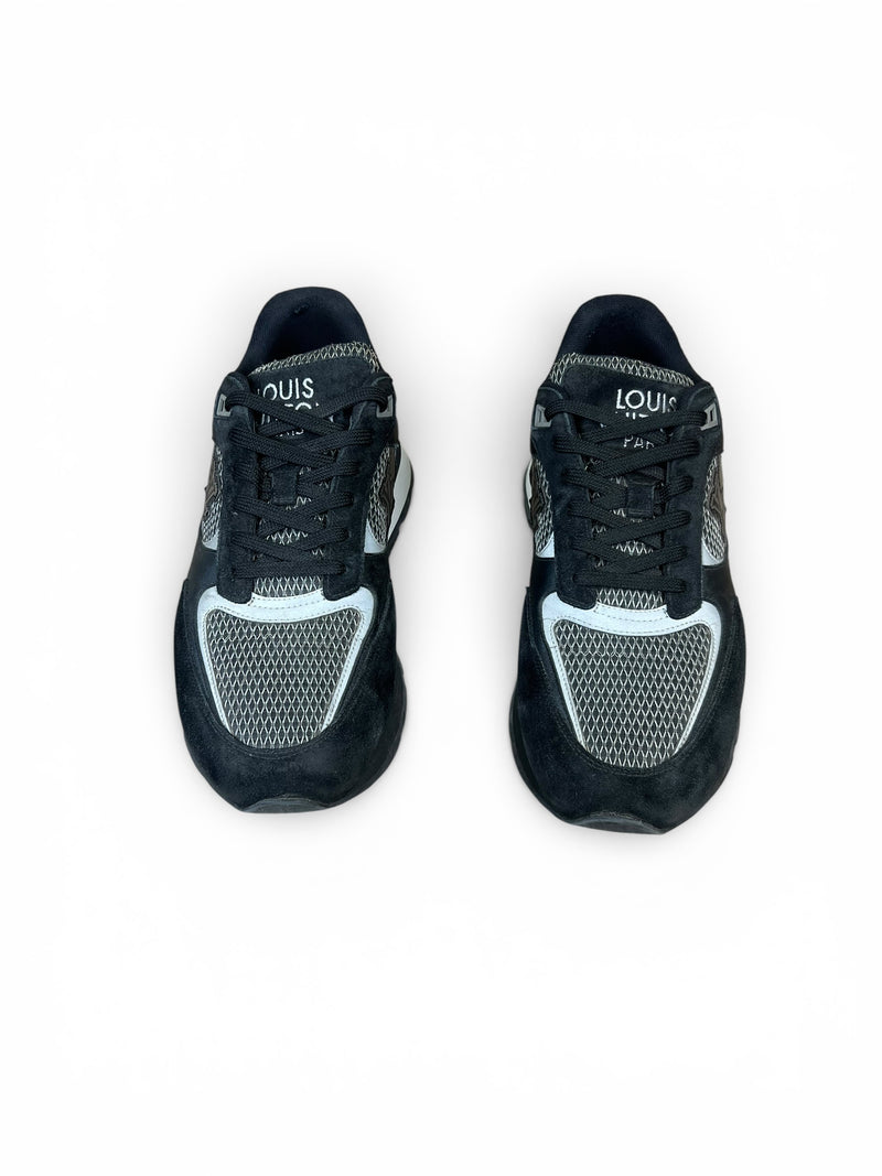 LOUIS VUITTON RUNAWAY TRAINER - FIT UK 7.5/8 - PRELOVED