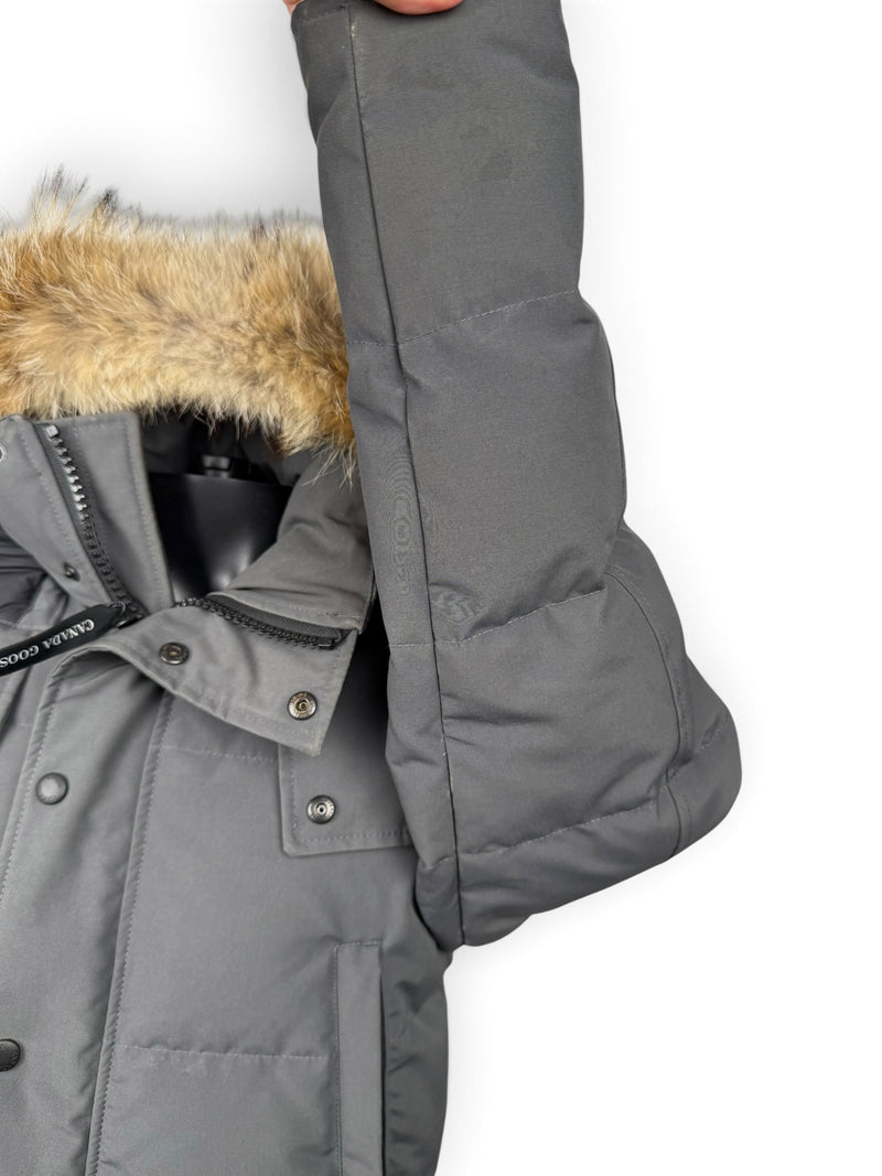 CANADA GOOSE WYNDHAM PARKA | XS