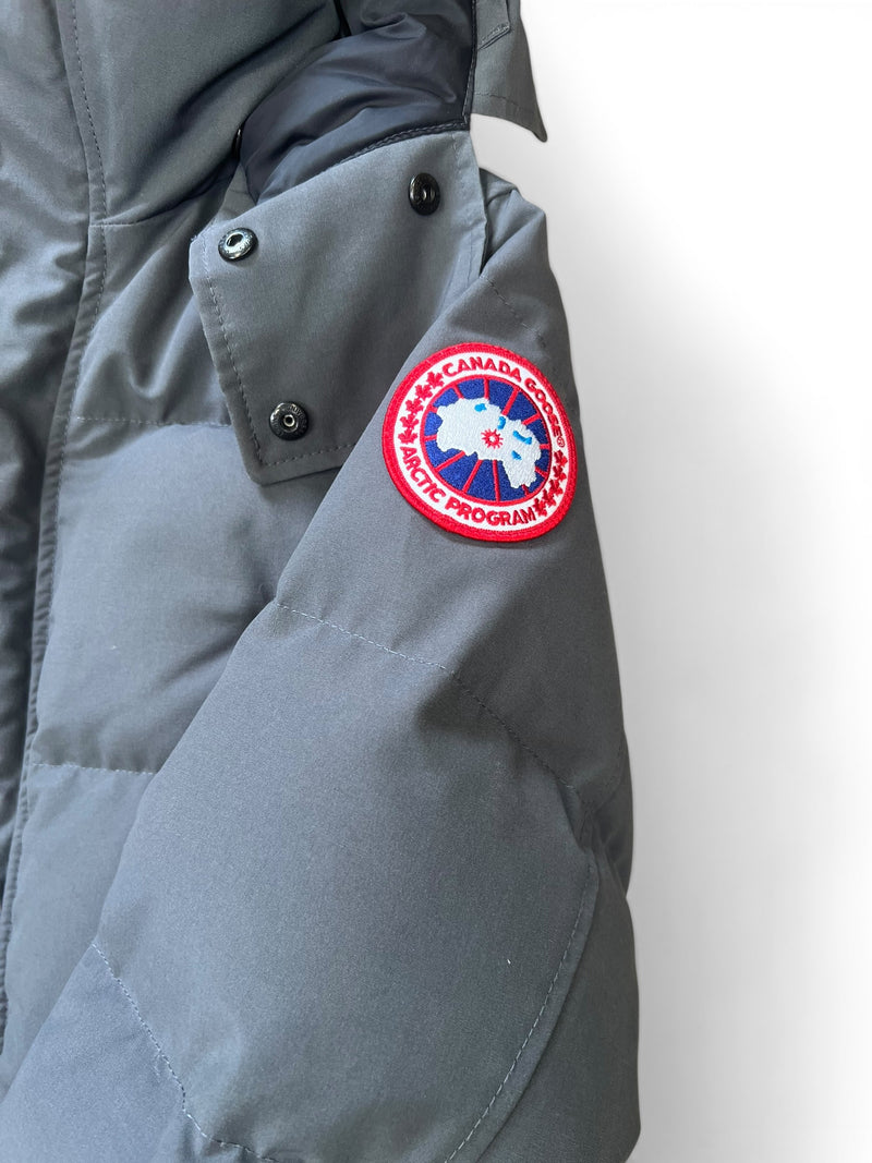 CANADA GOOSE WYNDHAM PARKA - XS ( FIT SMALL ) PRELOVED