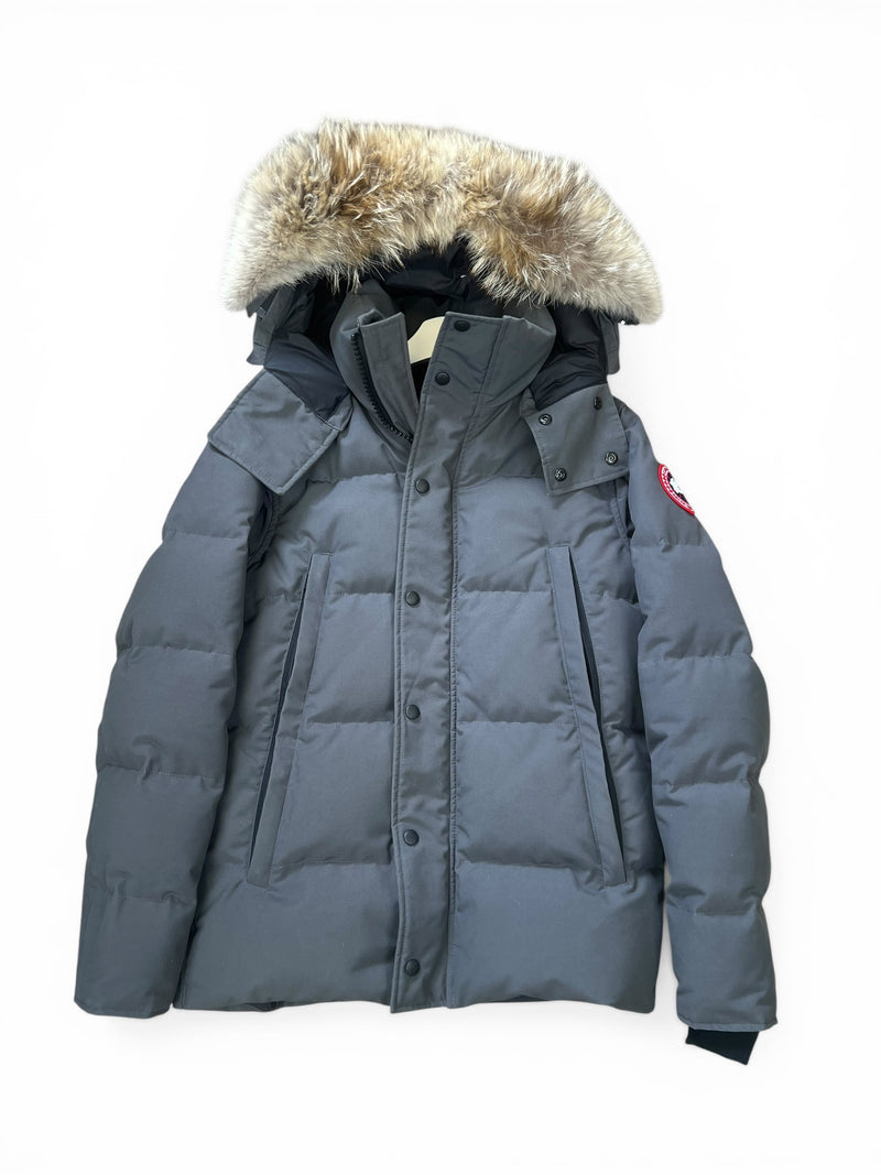 CANADA GOOSE WYNDHAM PARKA - XS ( FIT SMALL ) PRELOVED