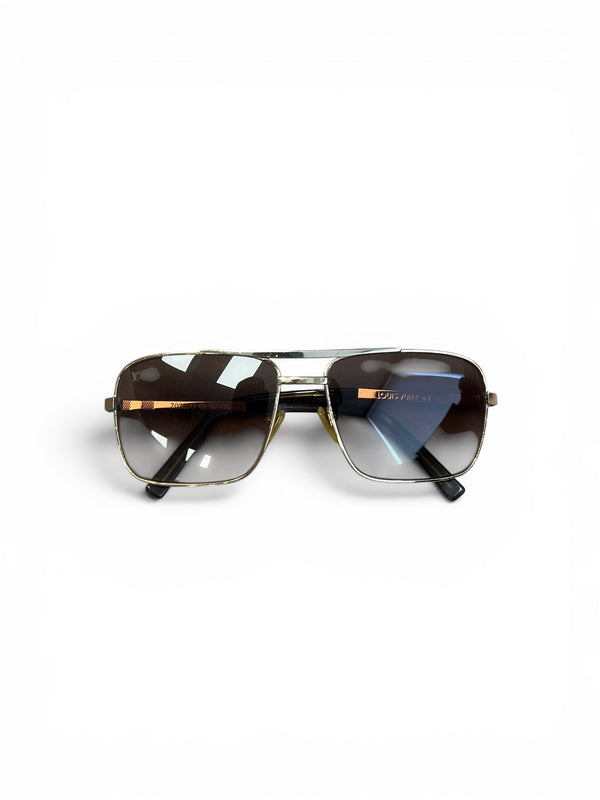LOUIS VUITTON GOLD ATTITUDE SUNGLASSES - PRELOVED