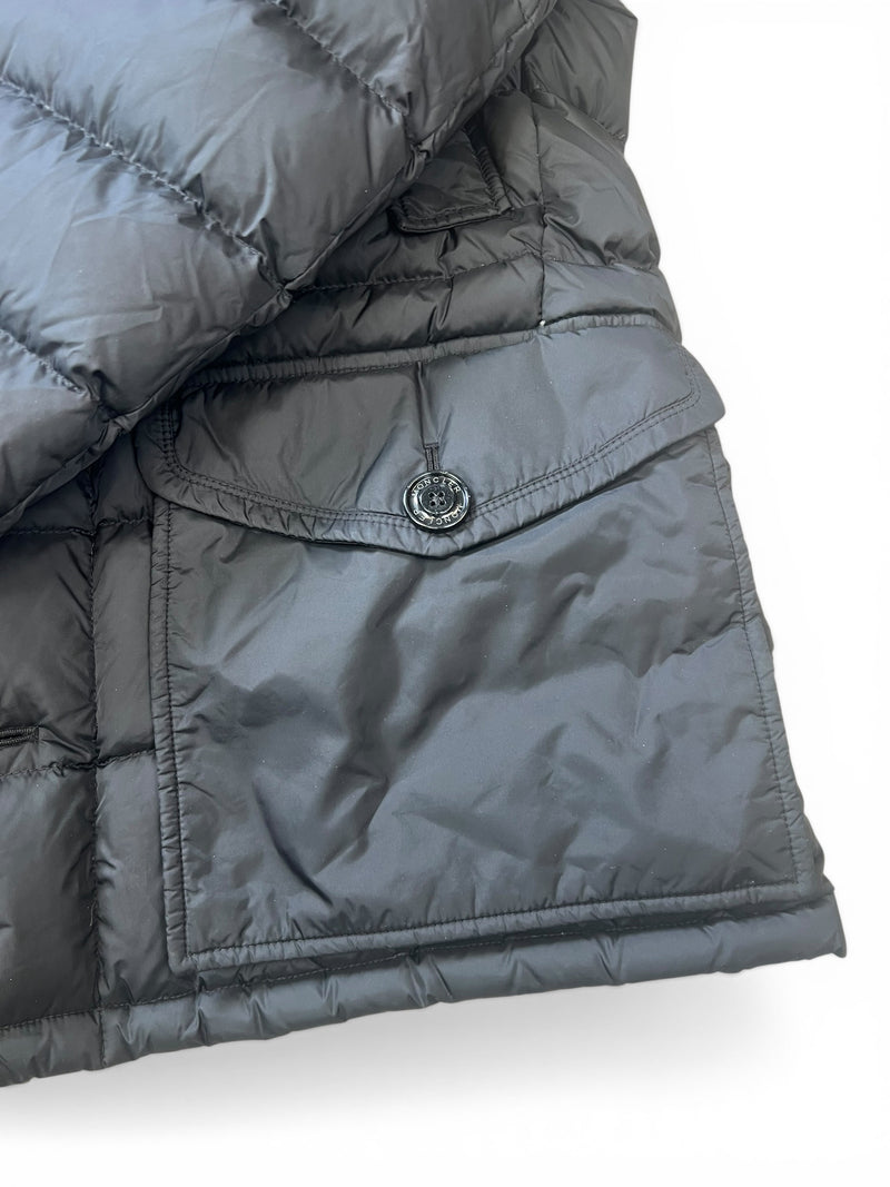 MONCLER CLUNY JACKET - SIZE 4 ( LARGE ) PRELOVED