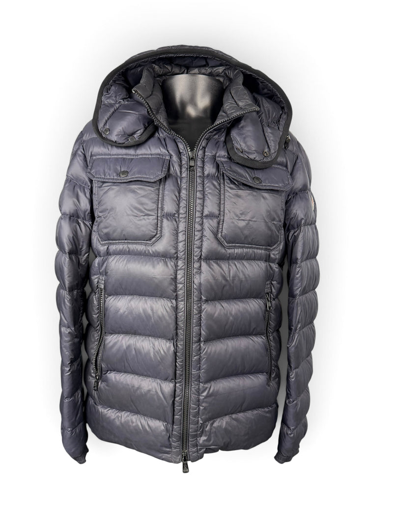 MONCLER MENS JACKET | MEDIUM (3)
